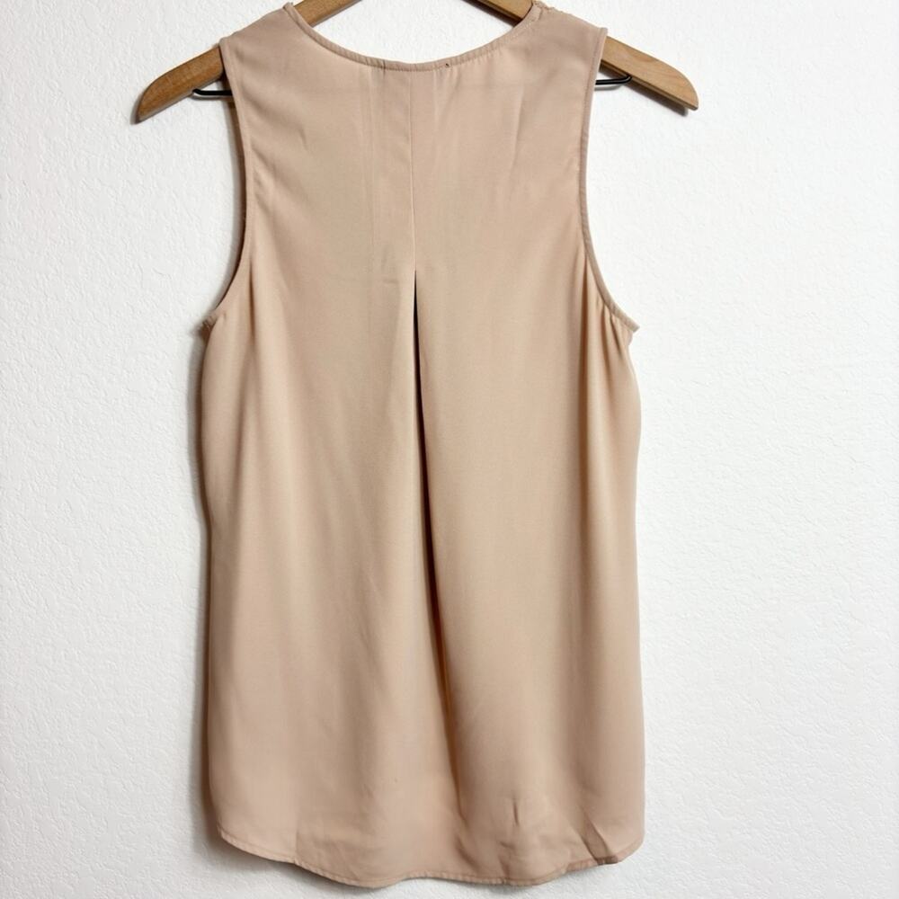 RO & DE BEIGE WOMEN V-NECK SLEEVELESS BLOUSE SIZE XS BRAND NEW WITH TAGS - Picture 2 of 5